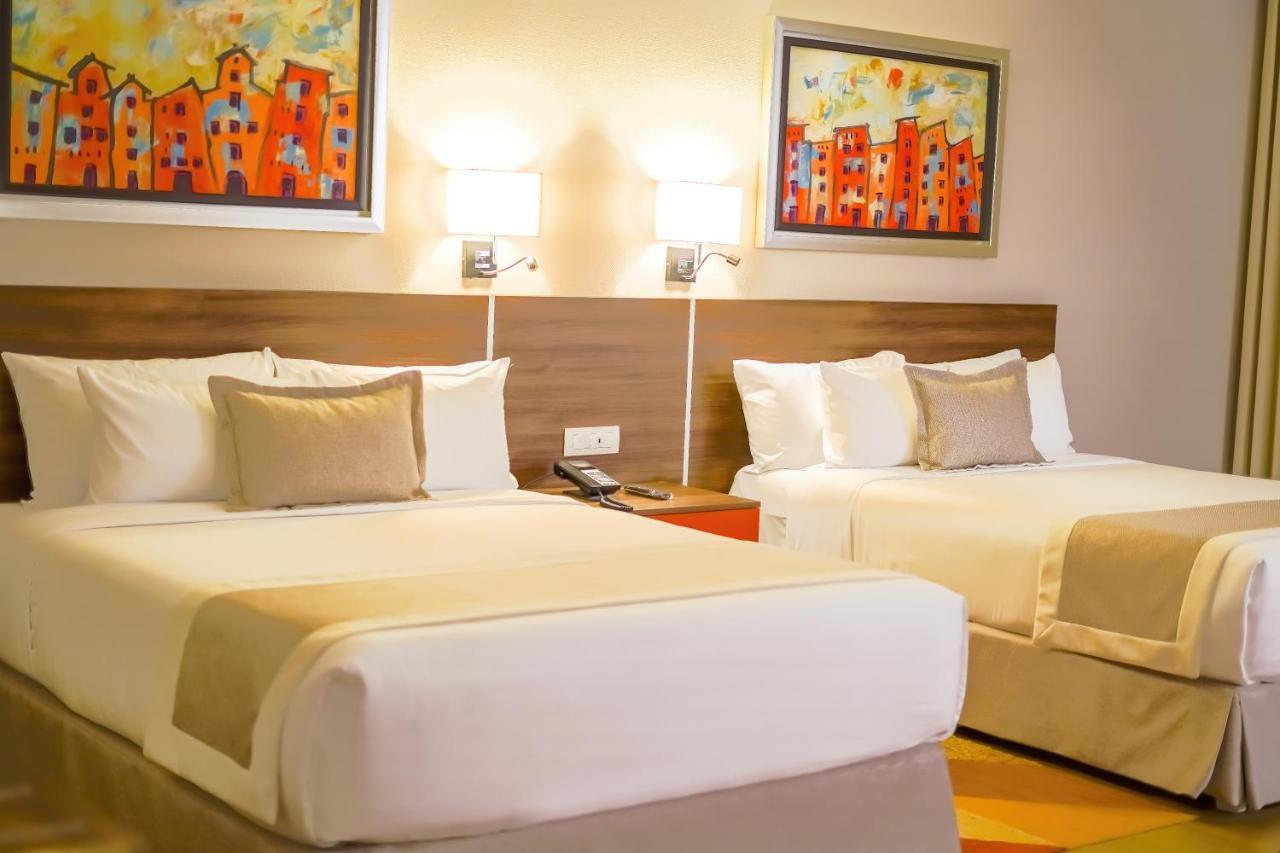 Metria Hotel León de los Aldamas Extérieur photo