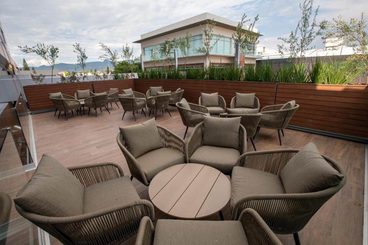 Metria Hotel León de los Aldamas Extérieur photo Rooftop lounge