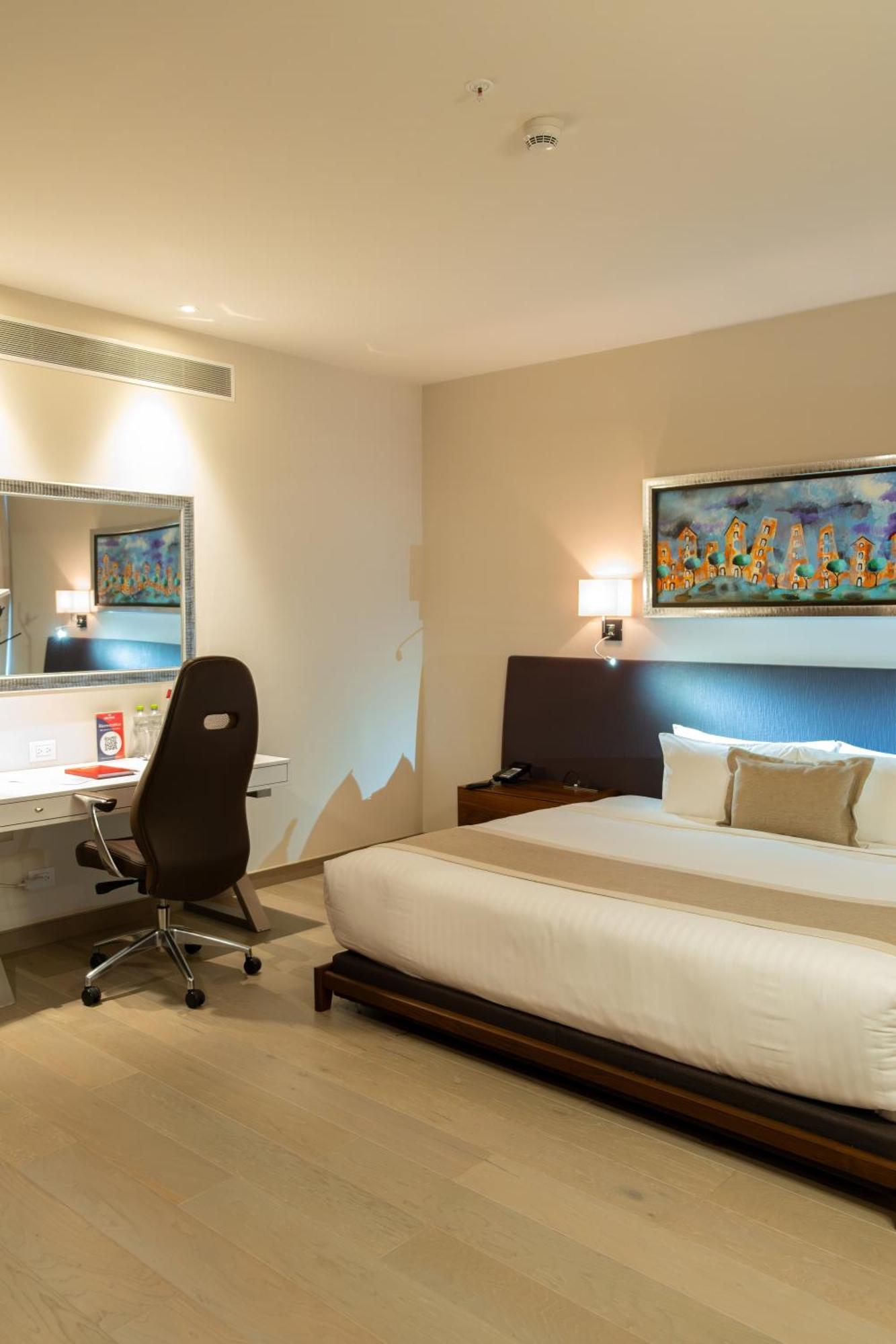 Metria Hotel León de los Aldamas Extérieur photo A room at the hotel