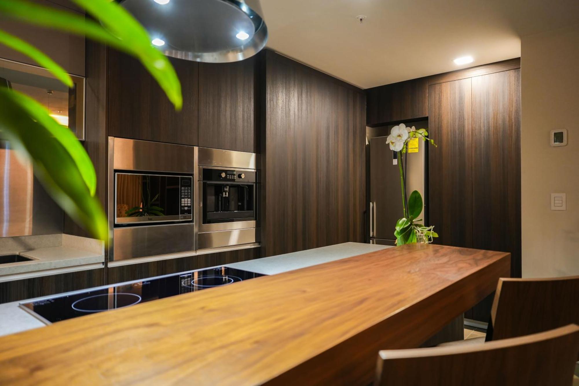 Metria Hotel León de los Aldamas Extérieur photo A modern kitchen