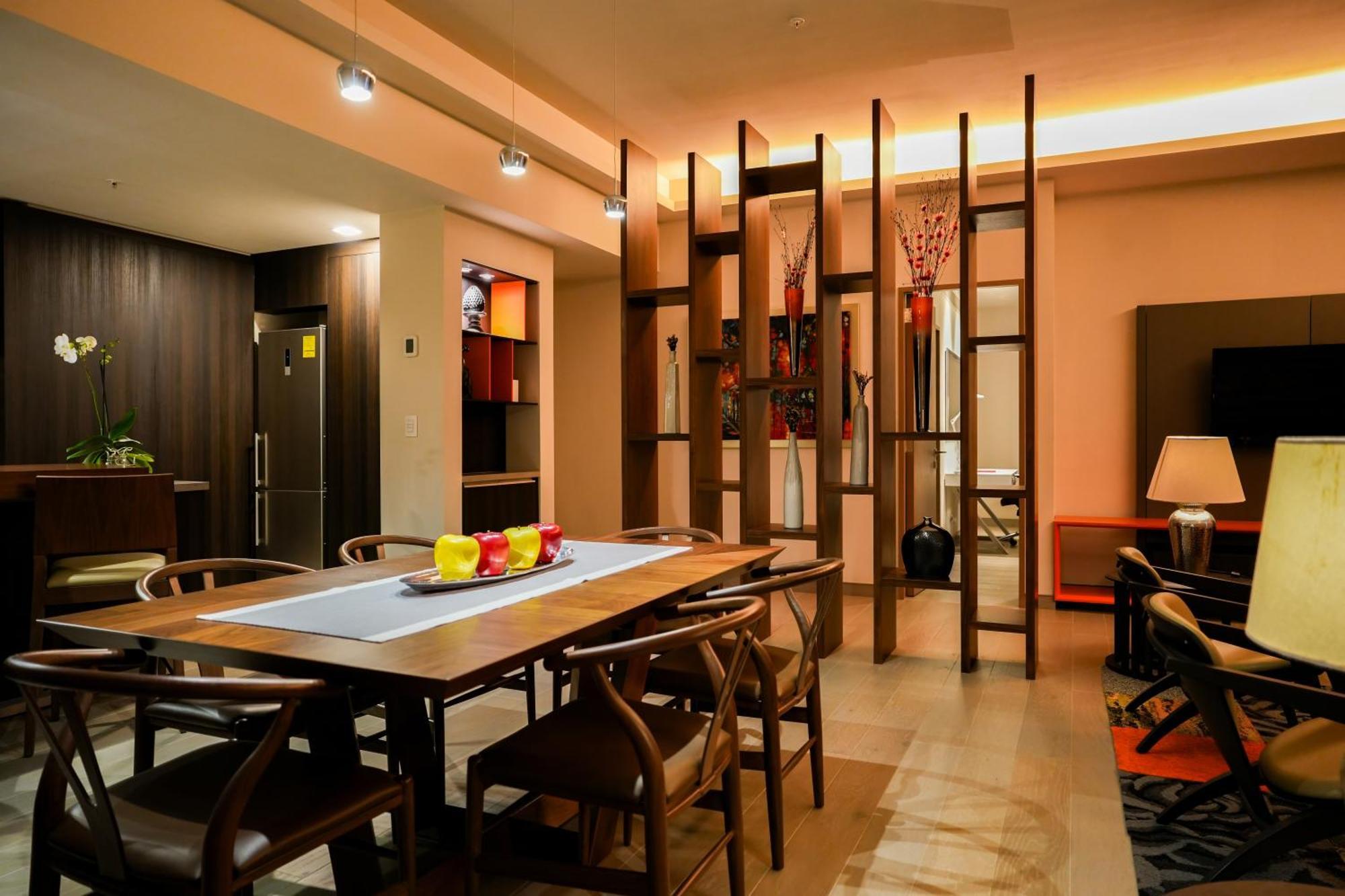Metria Hotel León de los Aldamas Extérieur photo A dining room